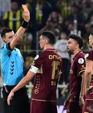 Fenerbahçe Trabzonspor Derbisi: Kırmızı Kartlar, İptal Edilen Goller ve Tartışmalı Hakem Kararları