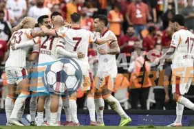 Frankfurt Maçı Öncesi Galatasaray Analizi: Şampiyonlar Ligi Hedefleri, Sane ve Savunma Tartışmaları