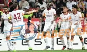 Galatasaray’da Savunma ve Orta Saha Değişimleri: Alanya ve Liverpool Maçları Öncesi Taktiksel Analiz
