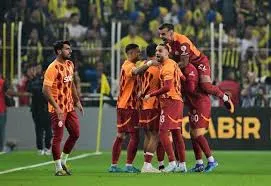 Kadıköy’de Oynanan Derbi Sonrası Çalkantılı Futbol Gündemi: Hakem Tartışmaları, Seçim Heyecanı ve Dahası