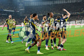 Fenerbahçe’de Yükselen Hava: Tedesco’dan Hakem Skandalına Kadar Her Şey