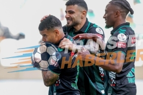 Melih Bostan’dan Bingölspor Savunmasına Hata Affetmeyen Darbe: Konyaspor Kupada Farkı Açtı!