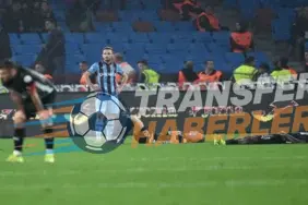 Fenerbahçe Liderlik Yarışında Yeniden Zirveye Yaklaşıyor: Tedesco Etkisi ve Yönetim Atılımları
