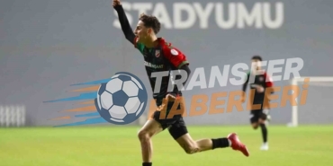 Beşiktaş ve Trabzonspor’da Transfer Rüzgarları: Gündemdeki İsimler ve Son Gelişmeler